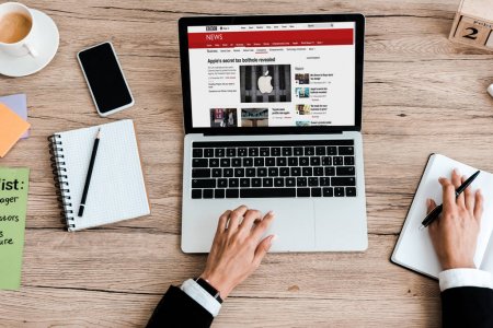 Три из шести остановивших работу аэропортов РФ возобновили отправку и прием рейсов